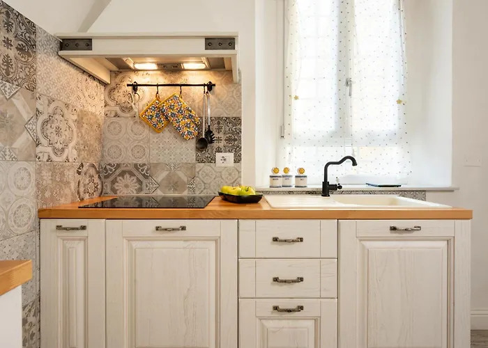 Keys Of Italy - Canne26 - Modern Chic Two Bedrooms *