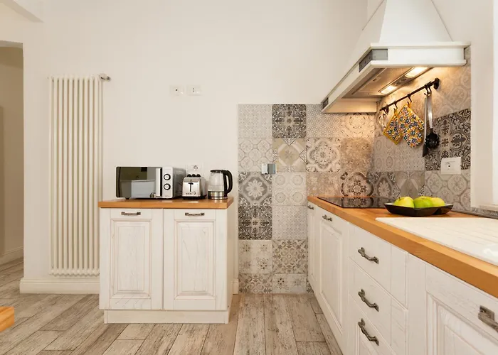 Apartment Keys Of Italy - Canne26 - Modern Chic Two Bedrooms *