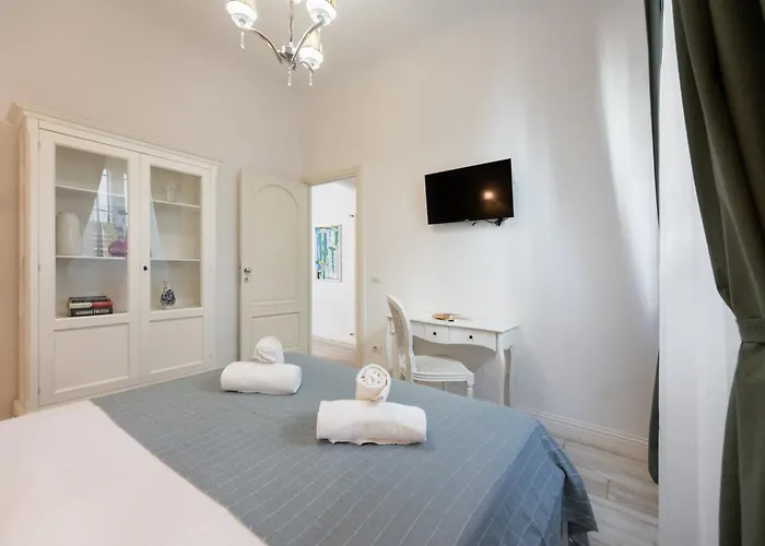 Apartment Keys Of Italy - Canne26 - Modern Chic Two Bedrooms *